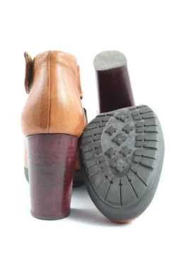 Cut-Out-Stiefeletten Größe 37