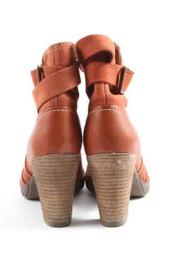 Cut-Out-Stiefeletten Größe 40