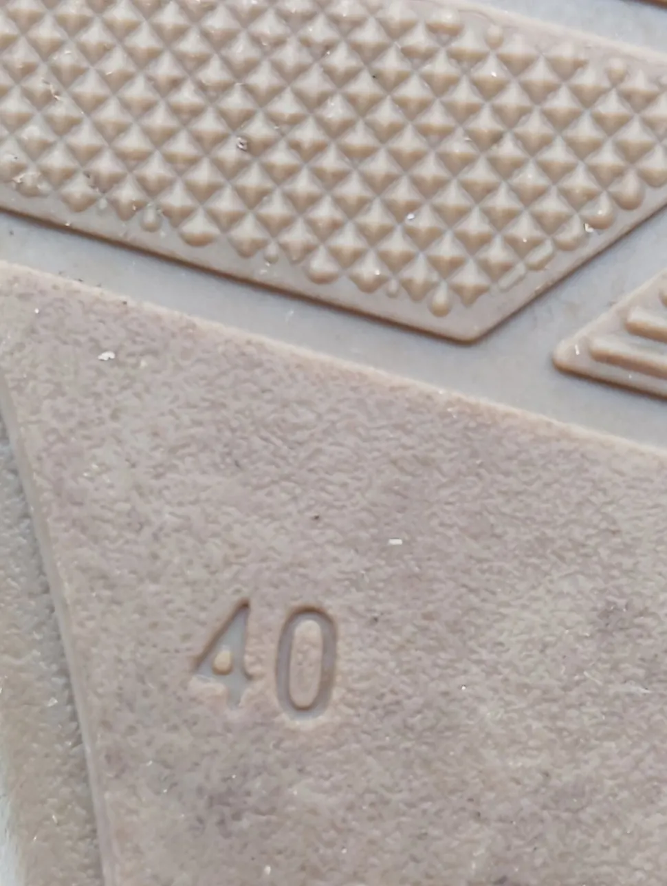 Dianette-Sandalen Größe 40