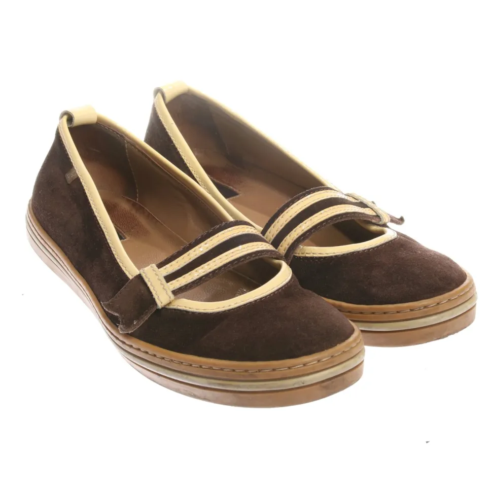 Halbschuhe Größe 39