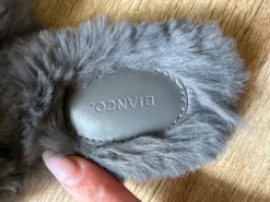 Hausschuhe Größe 39