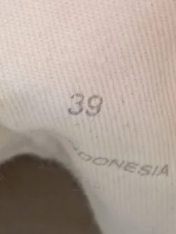 High Top Sneaker Größe 39