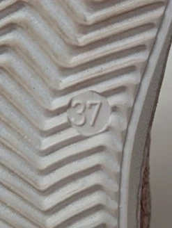 High Top Sneaker Größe 37