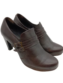 Hochfront-Pumps Größe 38