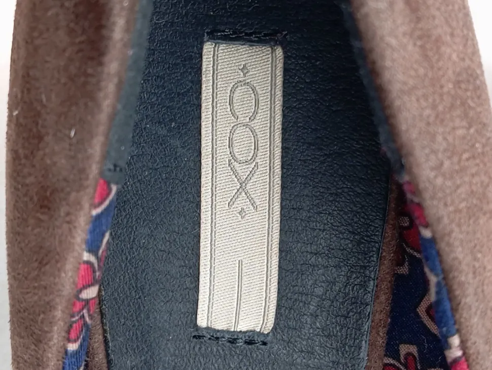 Hochfront-Pumps Größe 39