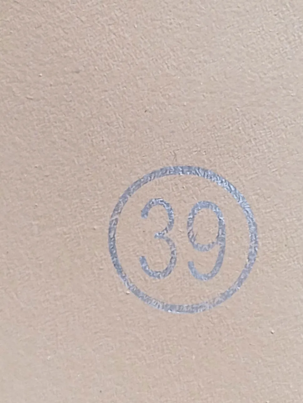 Hochfront-Pumps Größe 39