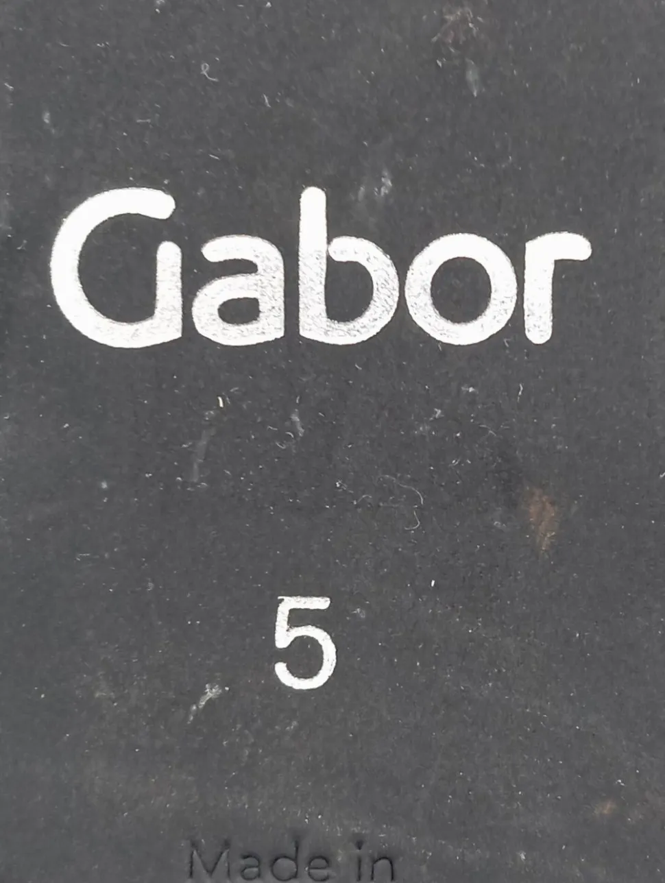 Hochfront-Pumps Größe 38