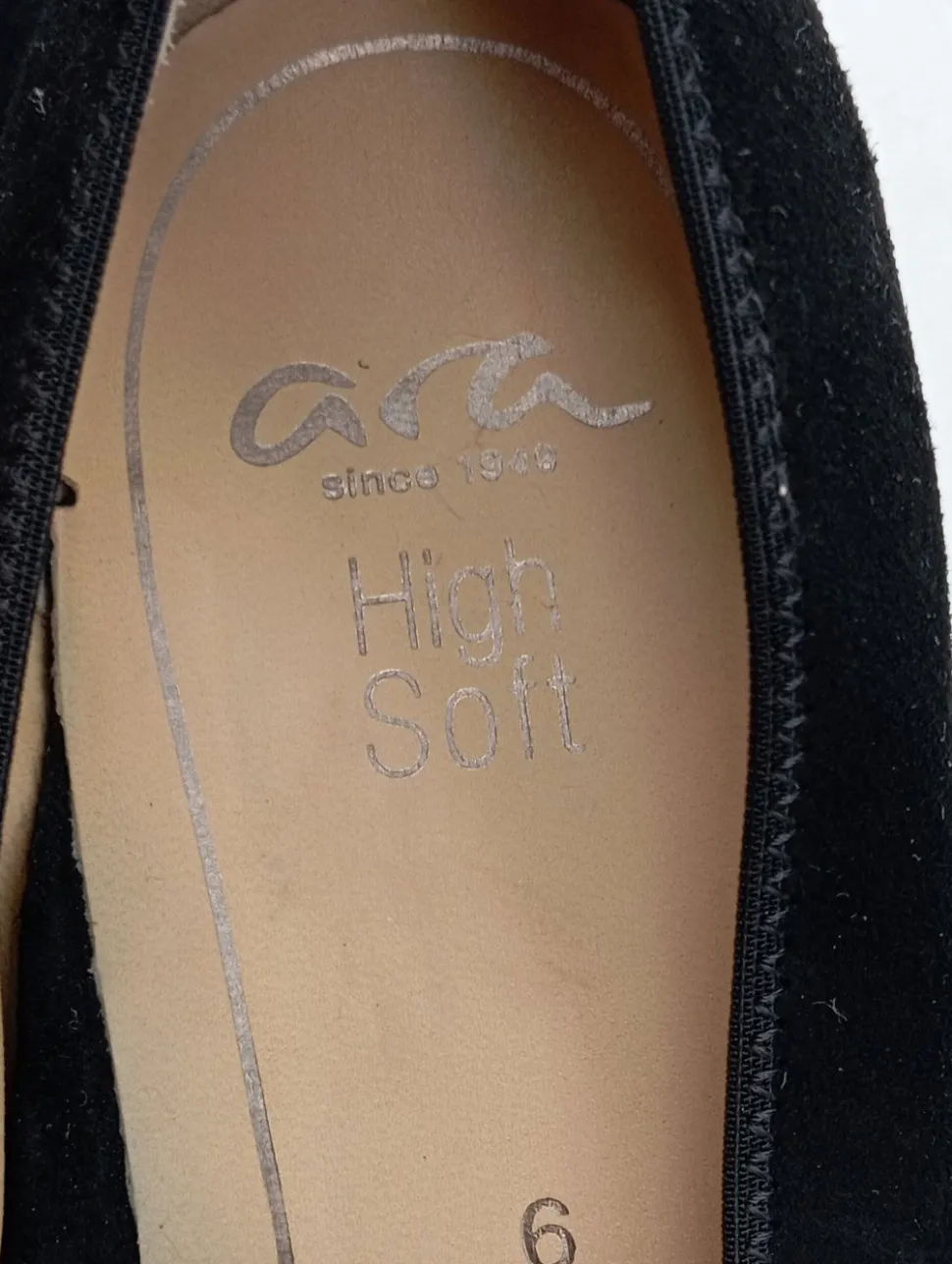 Hochfront-Pumps Größe 39