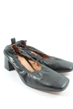 Hochfront-Pumps Größe 38