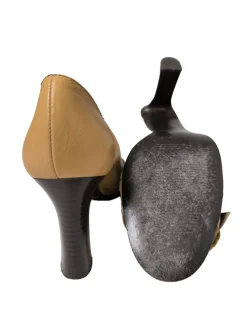 Hochfront-Pumps Größe 40