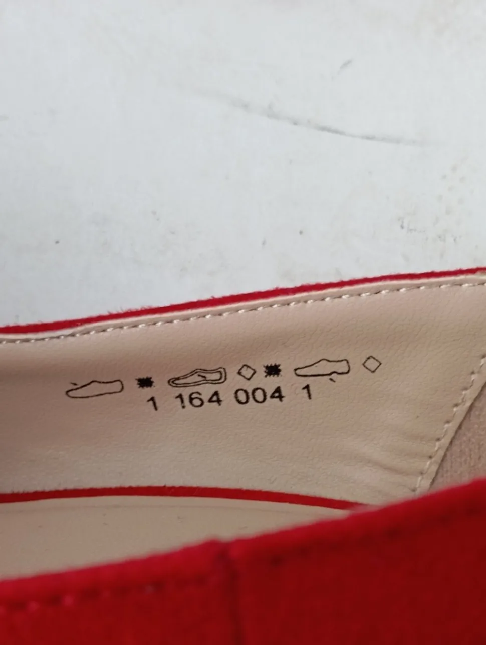 Klassische Pumps Größe 37