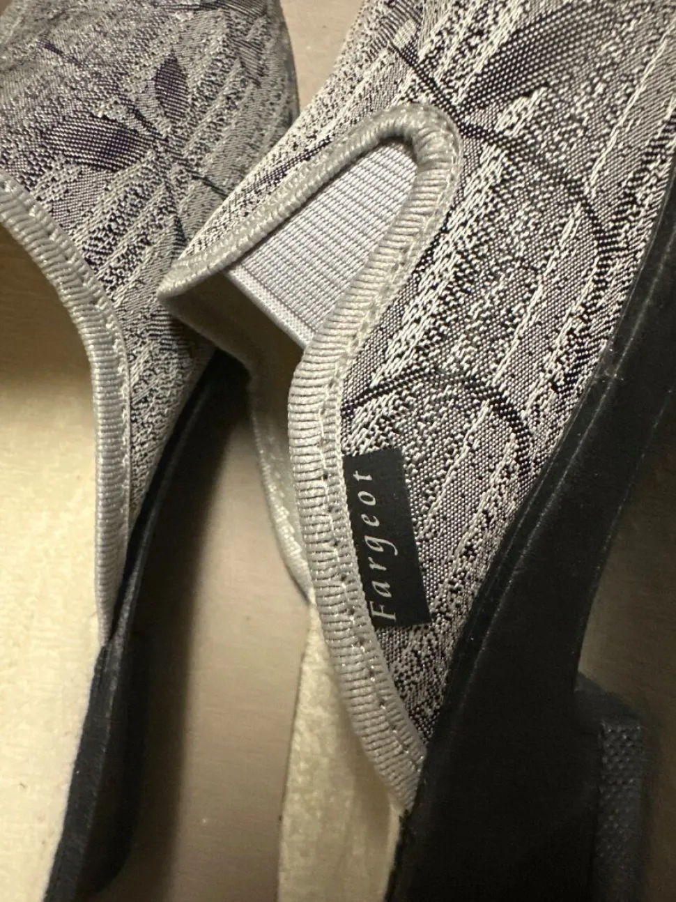 Pantoletten Größe 36