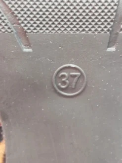 Reißverschluss-Stiefeletten Größe 37