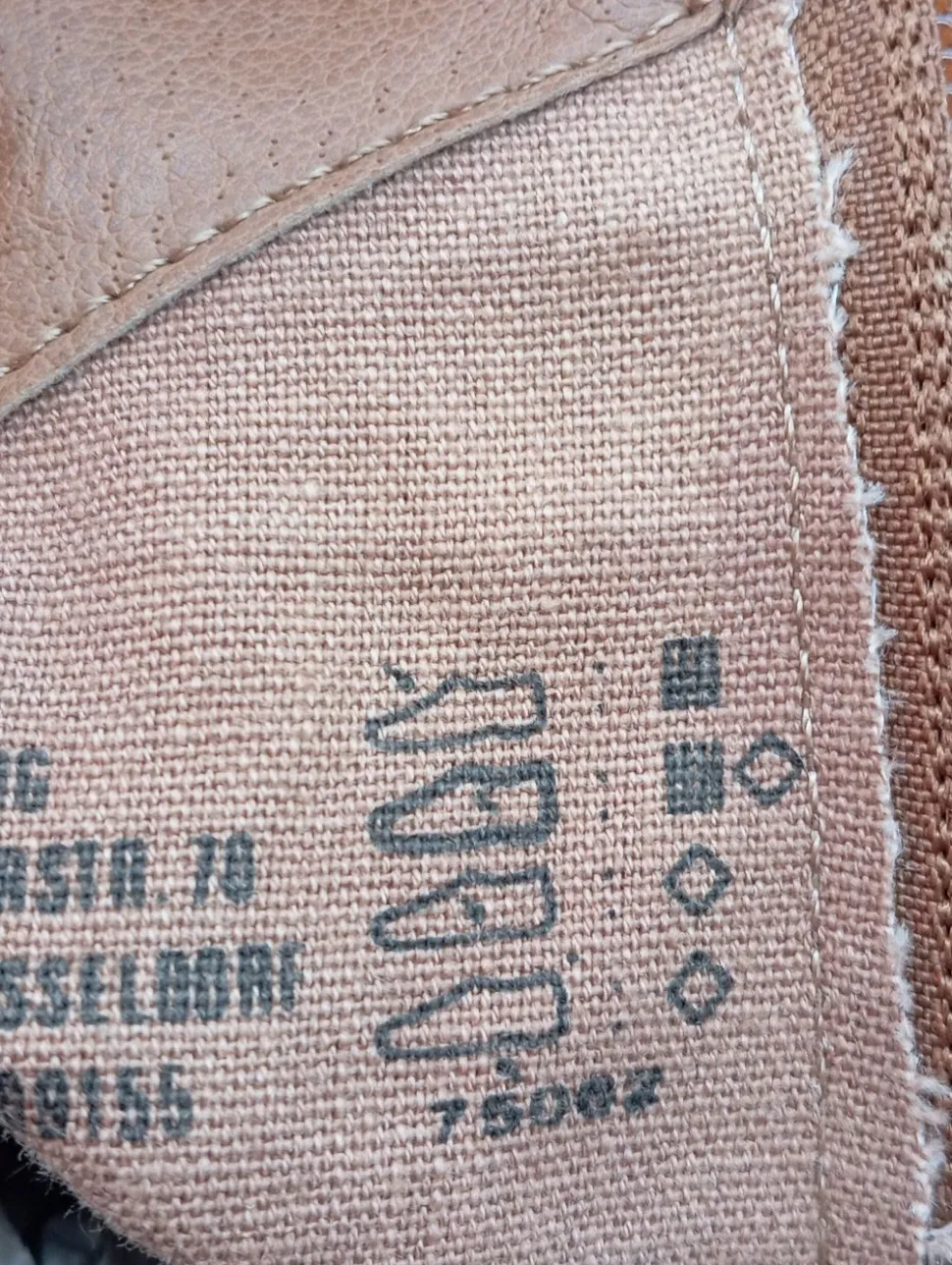 Reißverschluss-Stiefeletten Größe 40