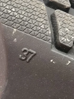 Reißverschluss-Stiefeletten Größe 37