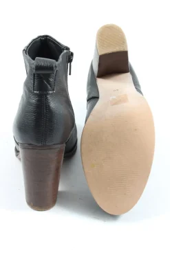 Reißverschluss-Stiefeletten Größe 40