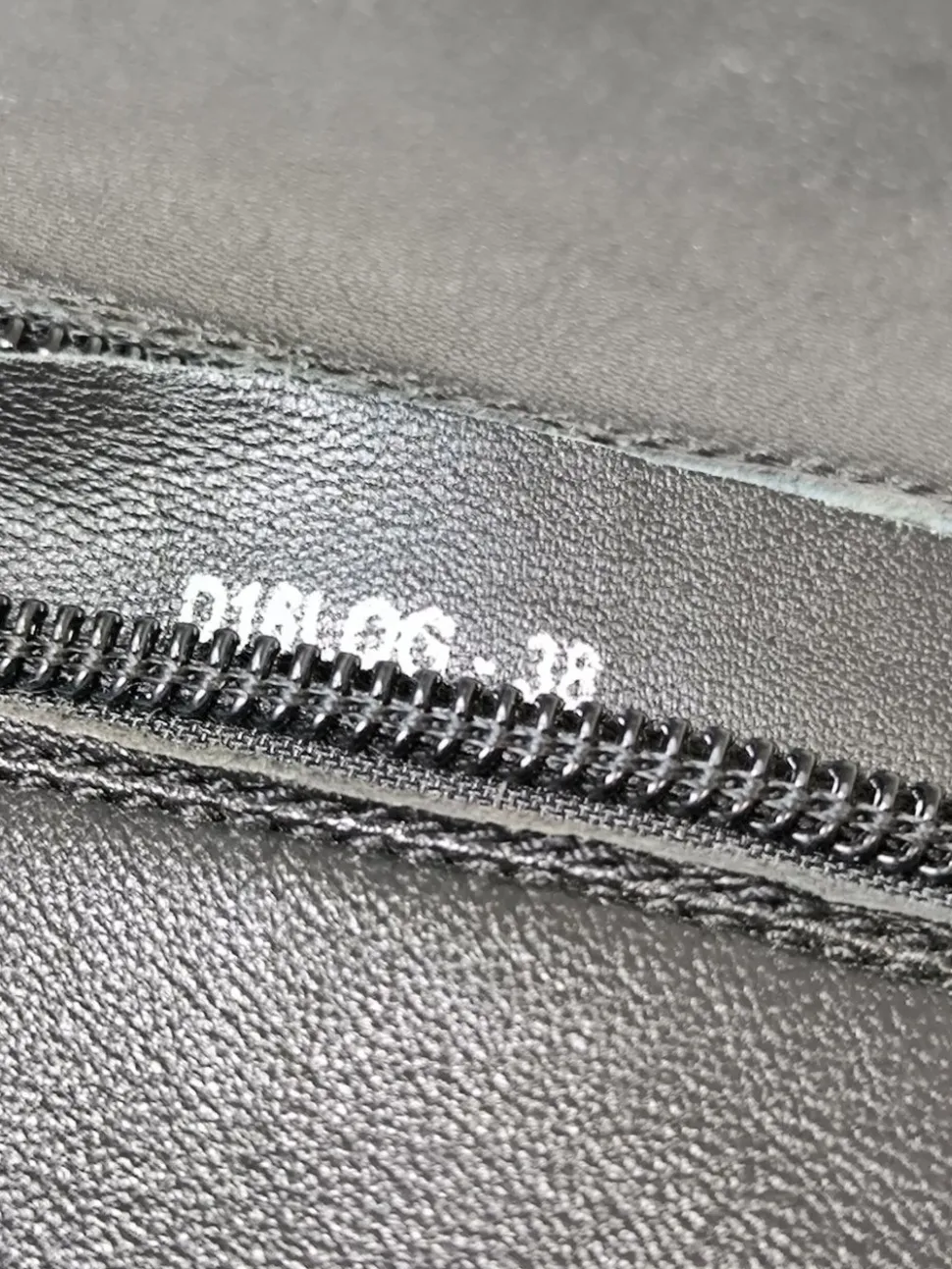 Reißverschluss-Stiefeletten Größe 38