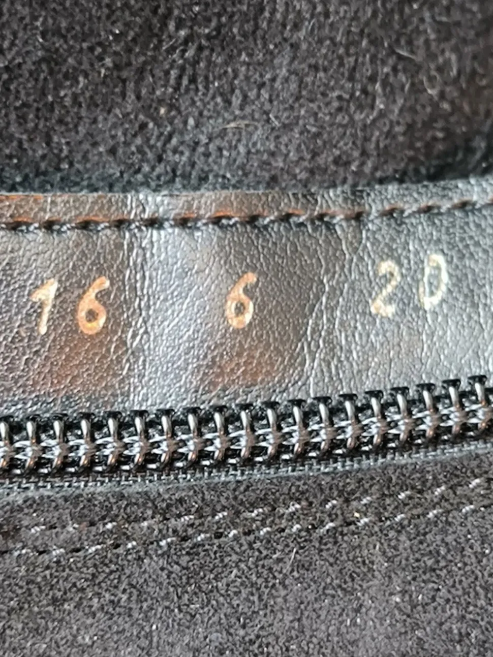 Reißverschluss-Stiefeletten Größe 39