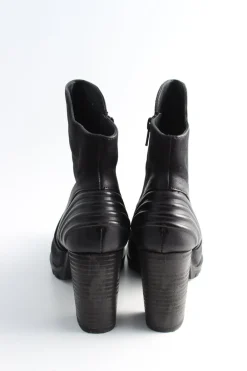 Reißverschluss-Stiefeletten Größe 35