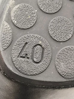 Reißverschluss-Stiefeletten Größe 40