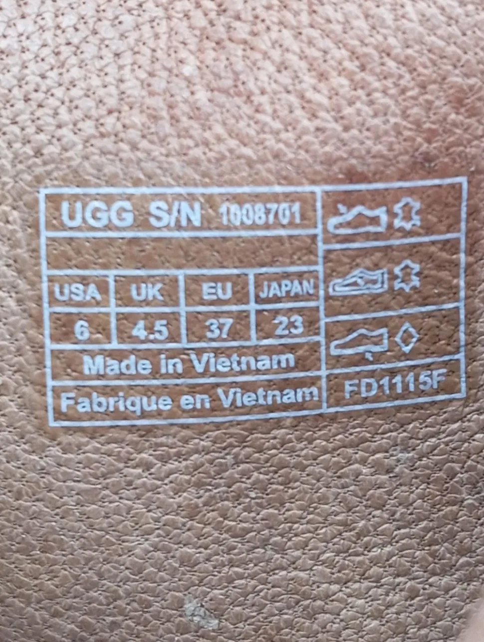 Reißverschluss-Stiefeletten Größe 37