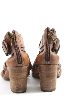 Riemchen-Sandaletten Größe 38