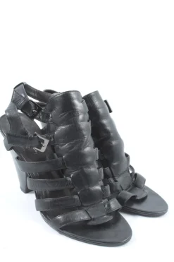 Riemchen-Sandaletten Größe 38