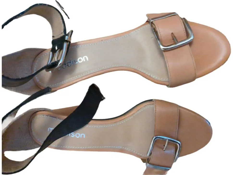 Sandaletten Größe 37