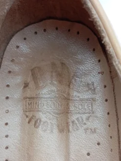 Schlüpfschuhe Größe 37