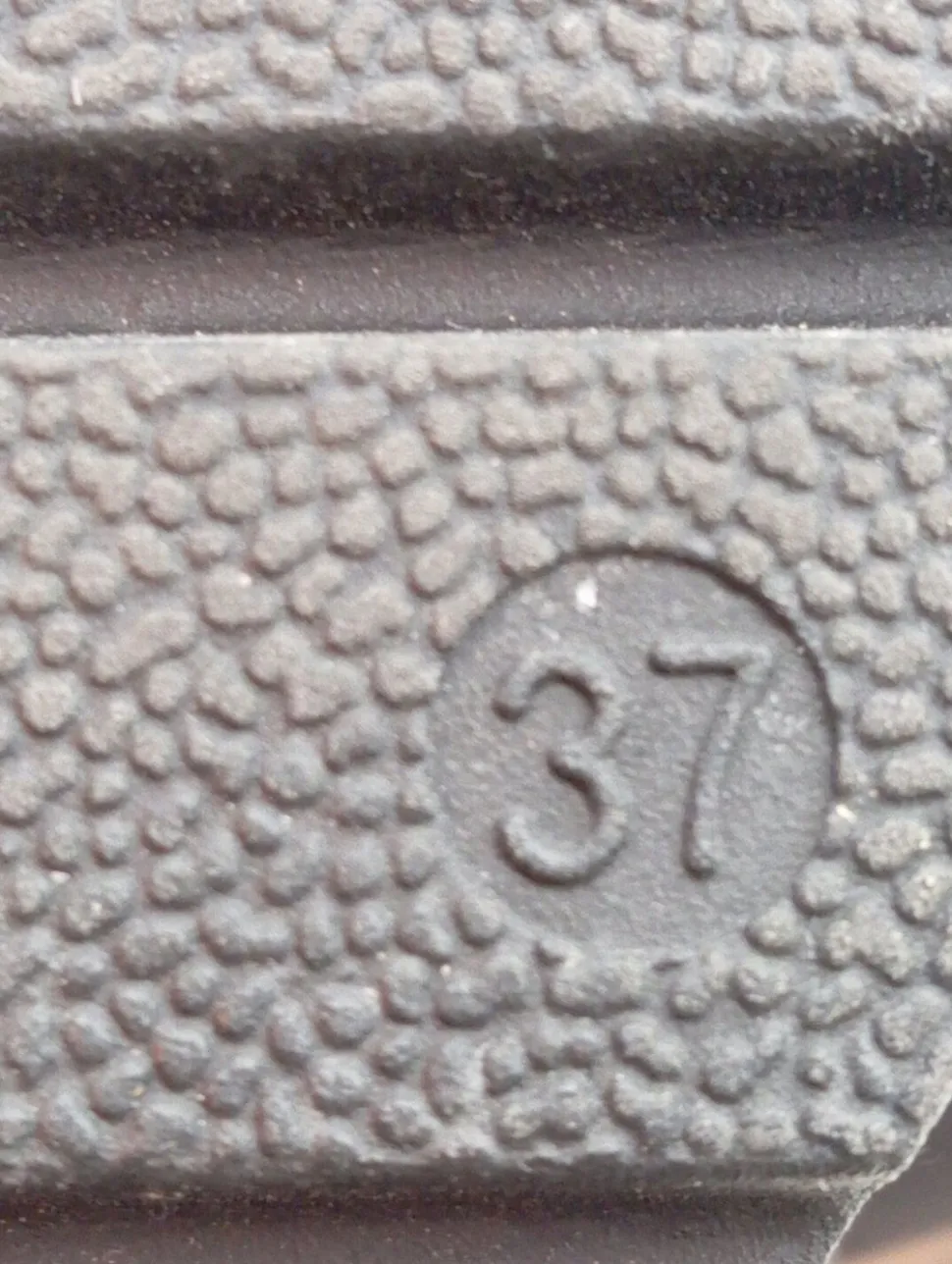 Schlüpfschuhe Größe 37