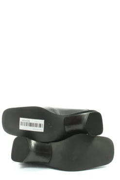 Schlüpfschuhe Größe 37