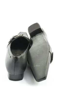 Schlüpfschuhe Größe 36