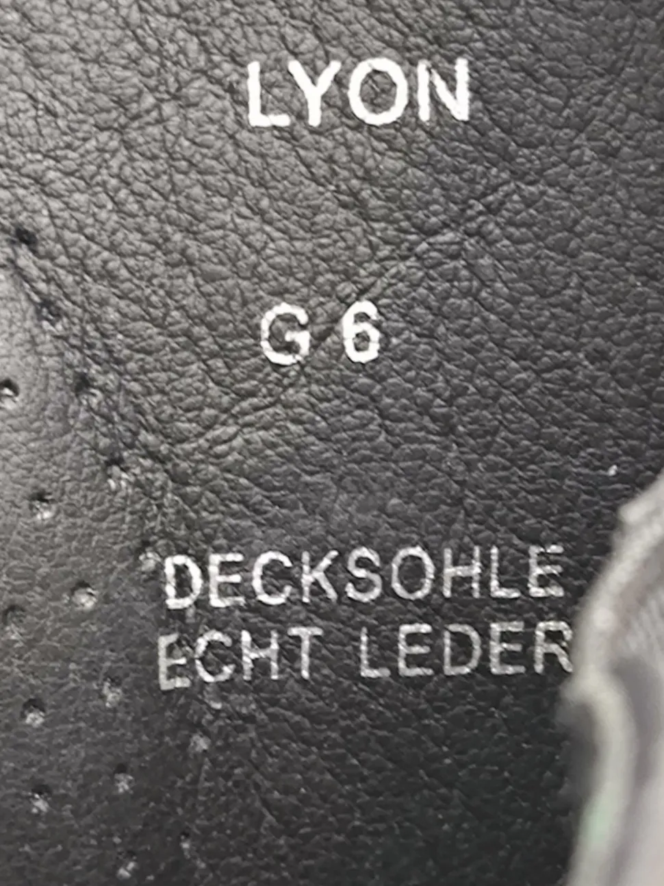 Schlüpfschuhe Größe 39