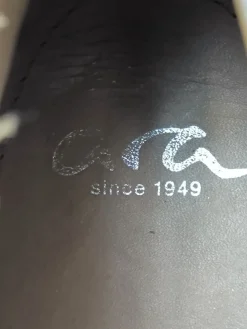 Schlüpfschuhe Größe 40