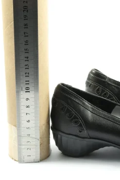 Schlüpfschuhe Größe 37