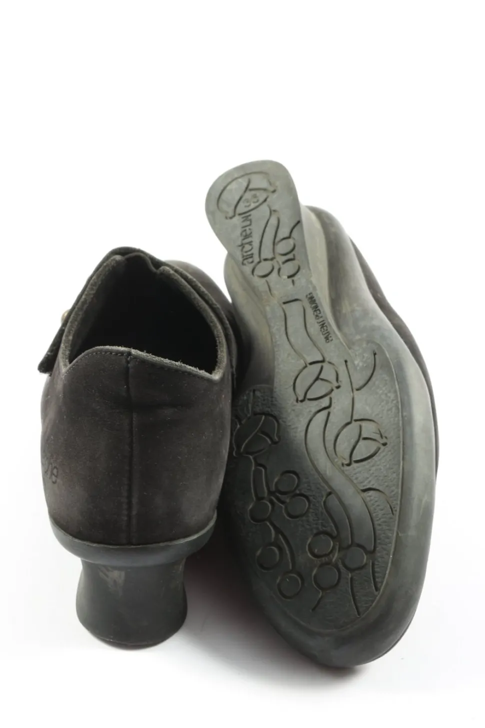 Schlüpfschuhe Größe 35