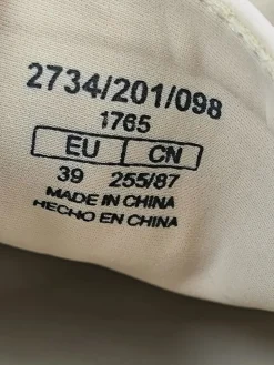 Schlüpfsneaker Größe 39