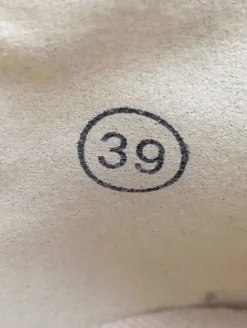 Schlüpfsneaker Größe 39