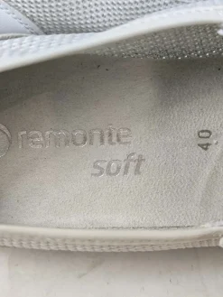 Schlüpfsneaker Größe 40