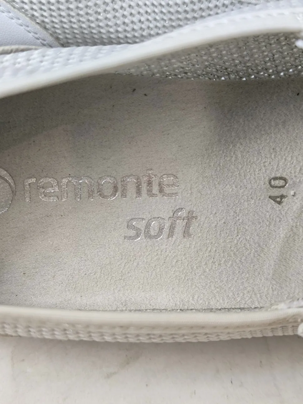 Schlüpfsneaker Größe 40