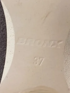 Schlüpf-Stiefeletten Größe 37