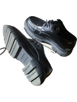 Schnürschuhe Größe 39