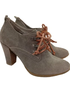 Schnürschuhe Größe 38