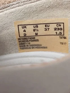 Schnürschuhe Größe 37