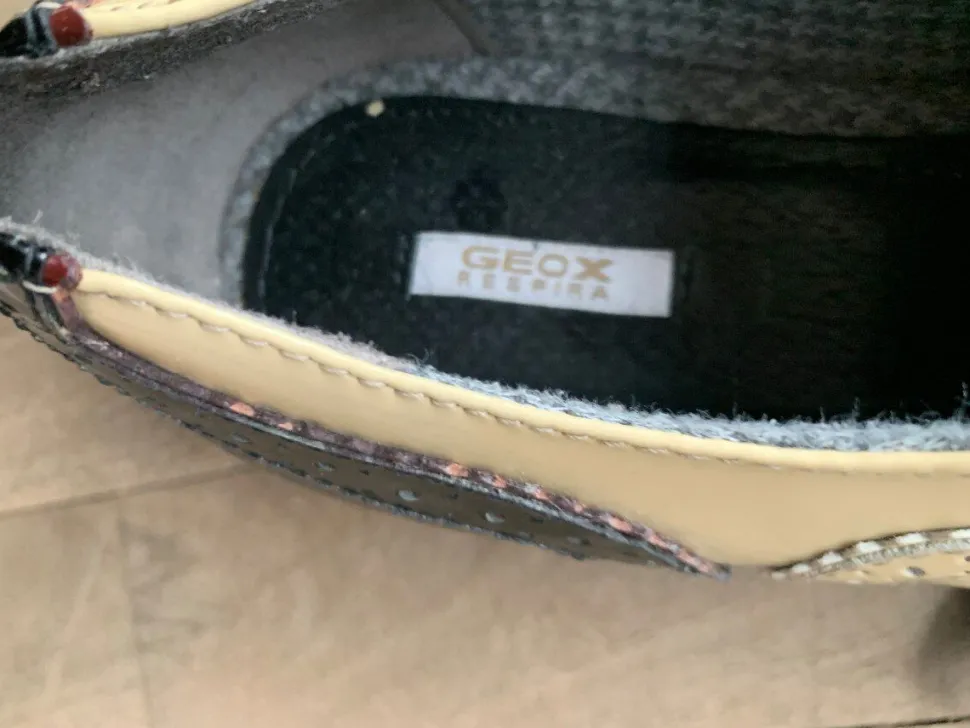 Schnürschuhe Größe 40