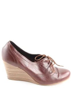 Schnürschuhe Größe 39