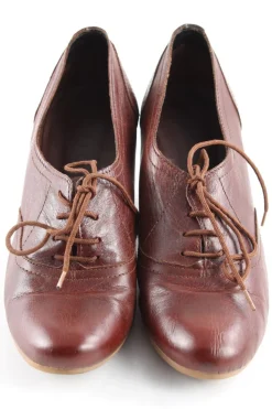 Schnürschuhe Größe 39