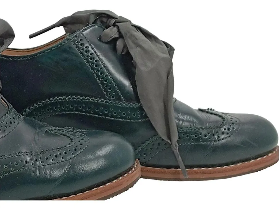 Schnürschuhe Größe 37