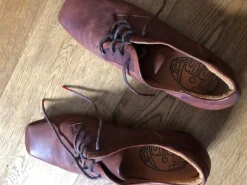 Schnürschuhe Größe 38,5