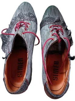 Schnürschuhe Größe 40